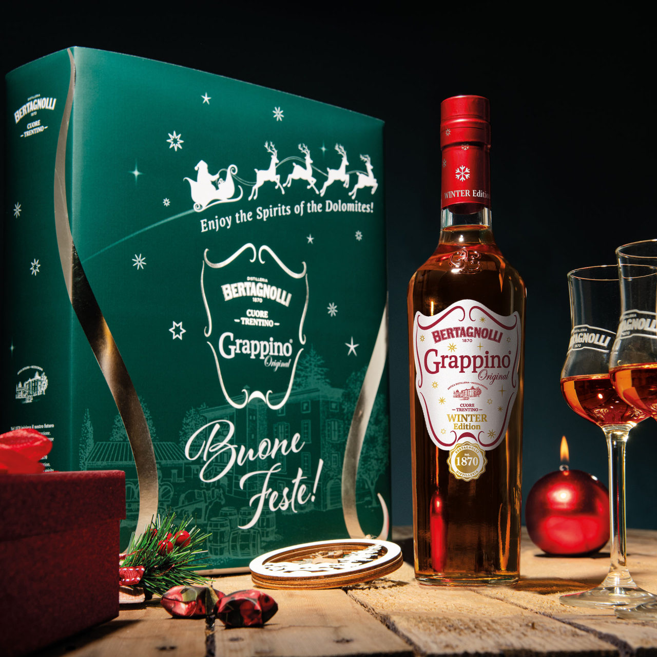 Cofanetto Natale Grappino® Original Winter Edition 50cl con 2 calici di grappa