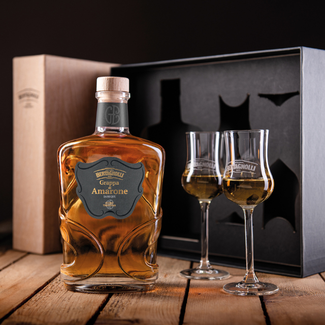 Grappa Amarone Ris 18 Months box set with 2 grappa glasses